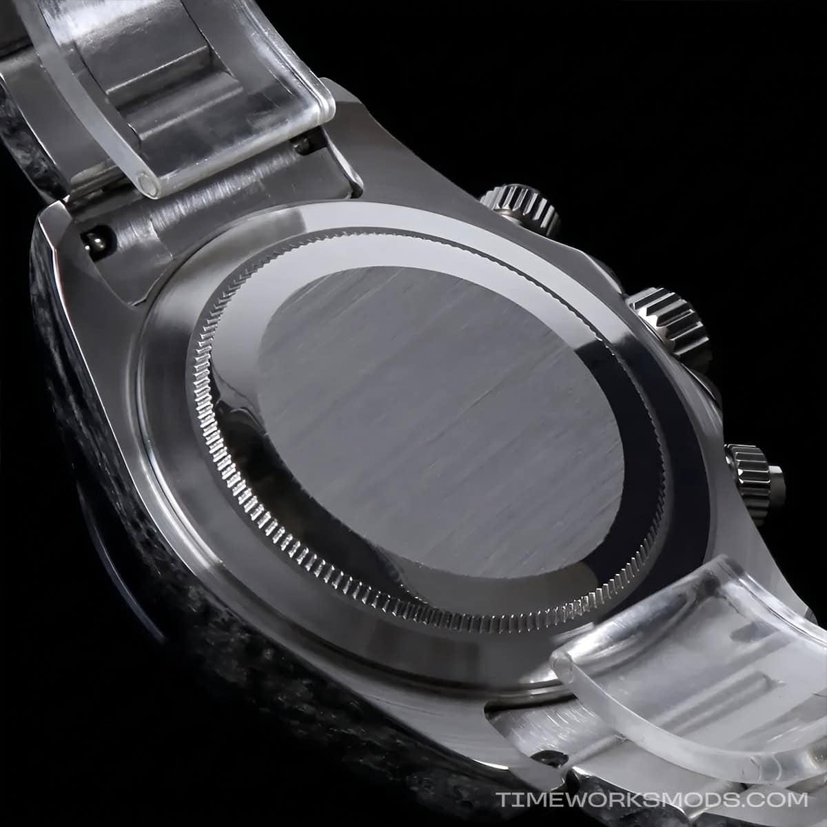 Uhrenboden aus Edelstahl mit Metallarmband